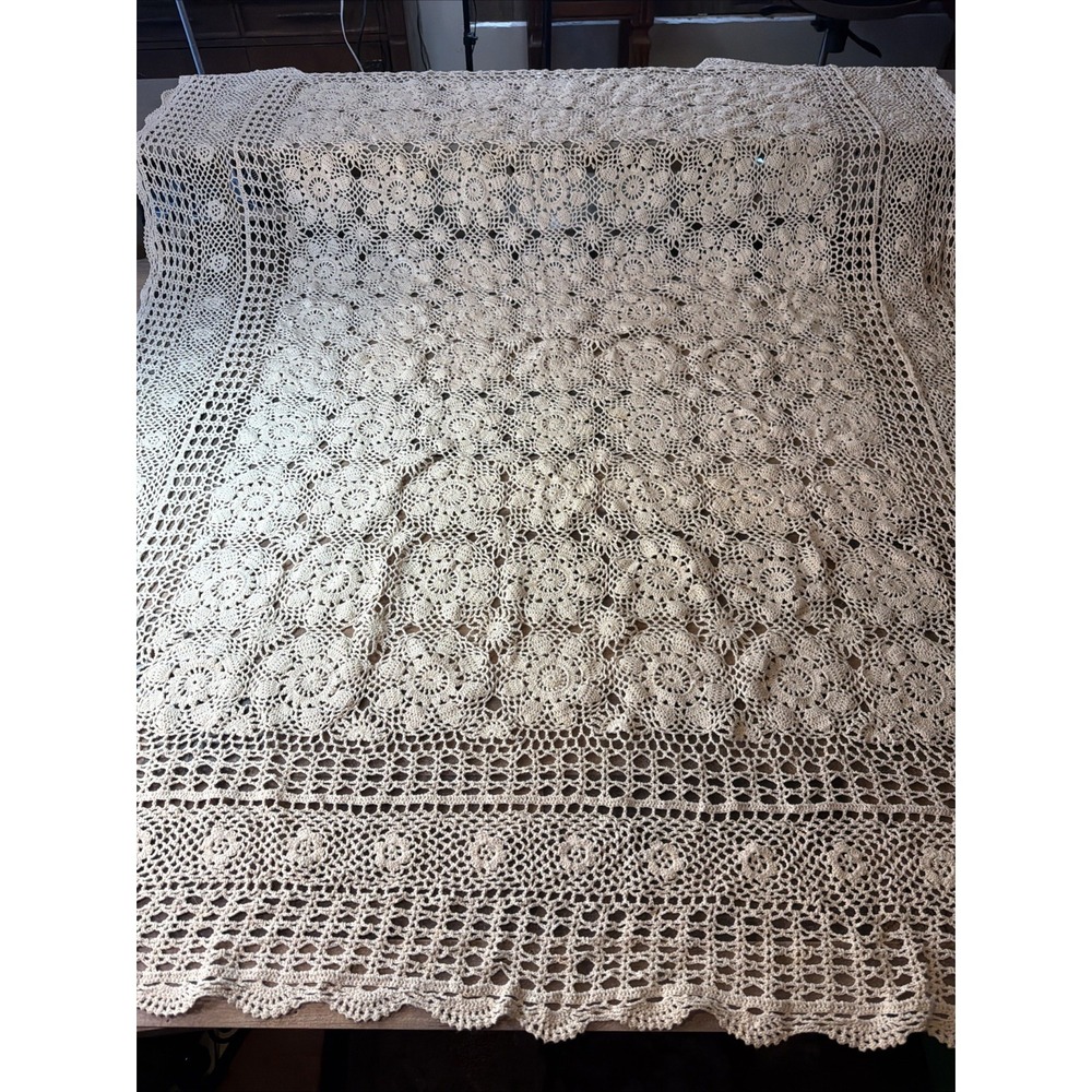 Handmade Crochet Lace Tablecloth Cream Cotton Oblong 53x66 Vtg Geometric Floral